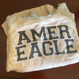 2/$20🎉 American Eagle sweatshirt